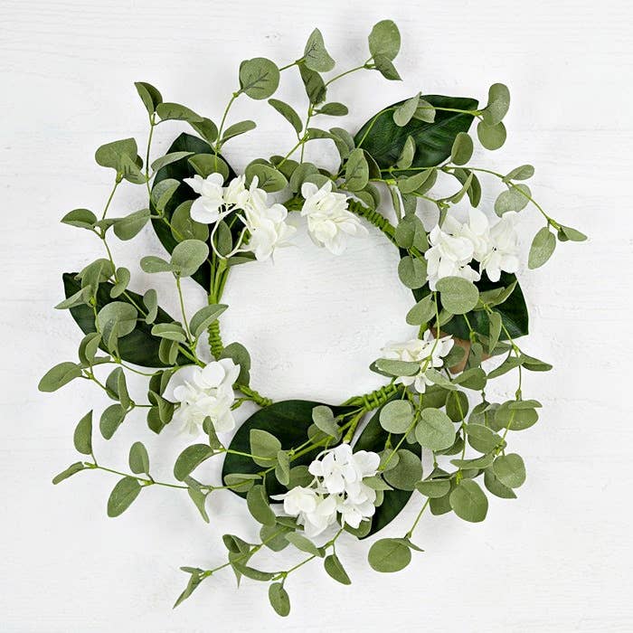 14in Wreath-Cream Hydrangea and Eucalyptus